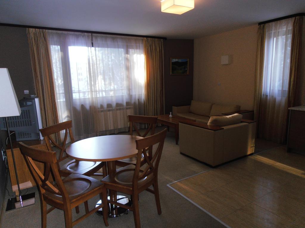 Royal House Apartments Tmf Pamporovo Ngoại thất bức ảnh