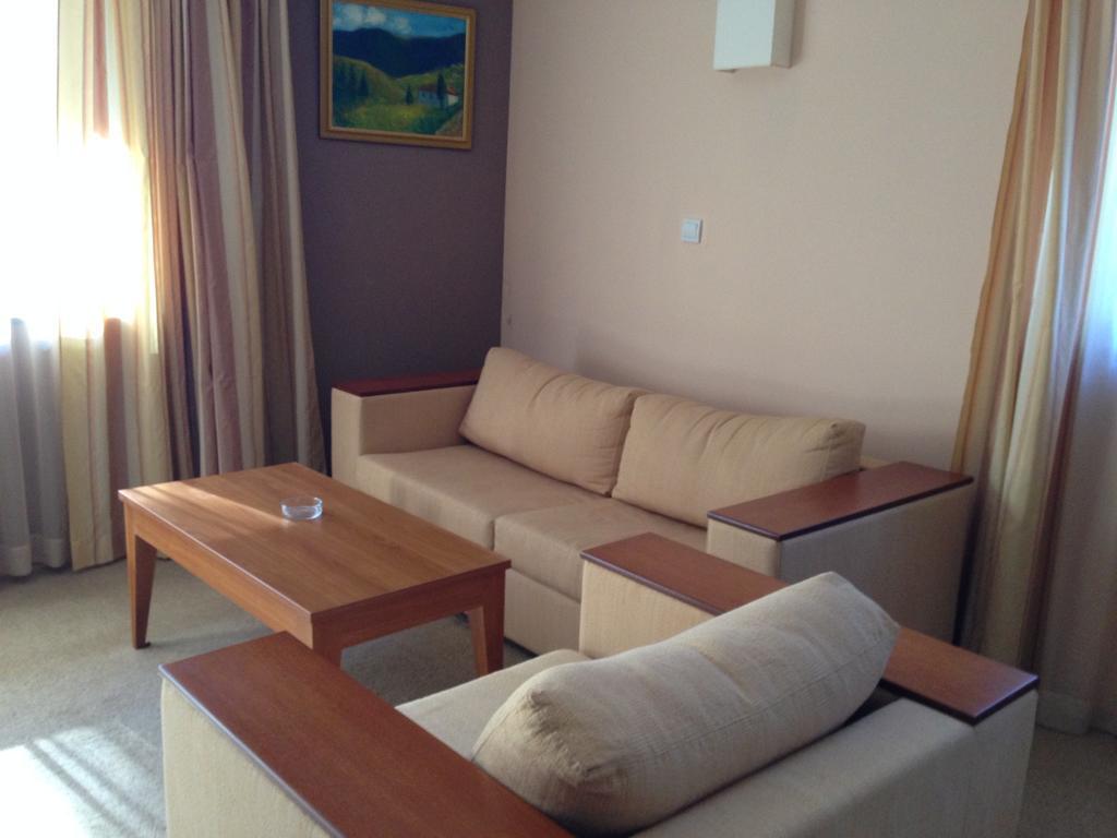 Royal House Apartments Tmf Pamporovo Phòng bức ảnh
