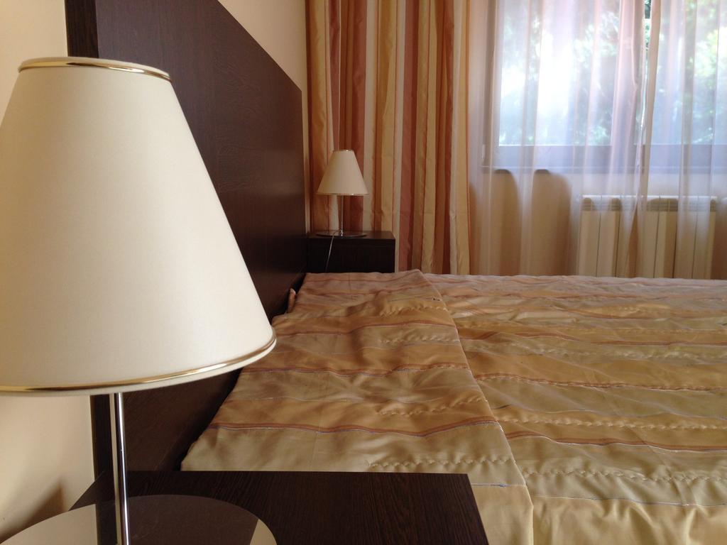 Royal House Apartments Tmf Pamporovo Ngoại thất bức ảnh